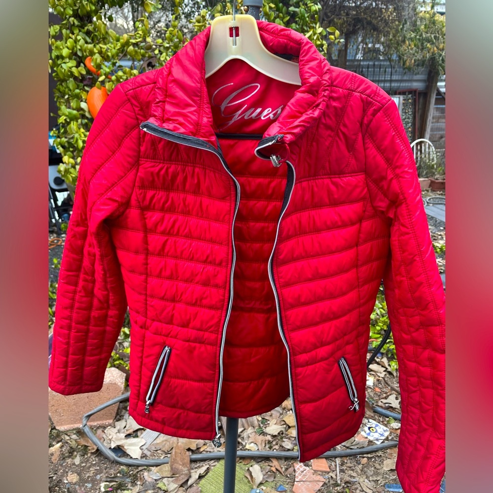 Guess ladies red puffer slim fit jacket